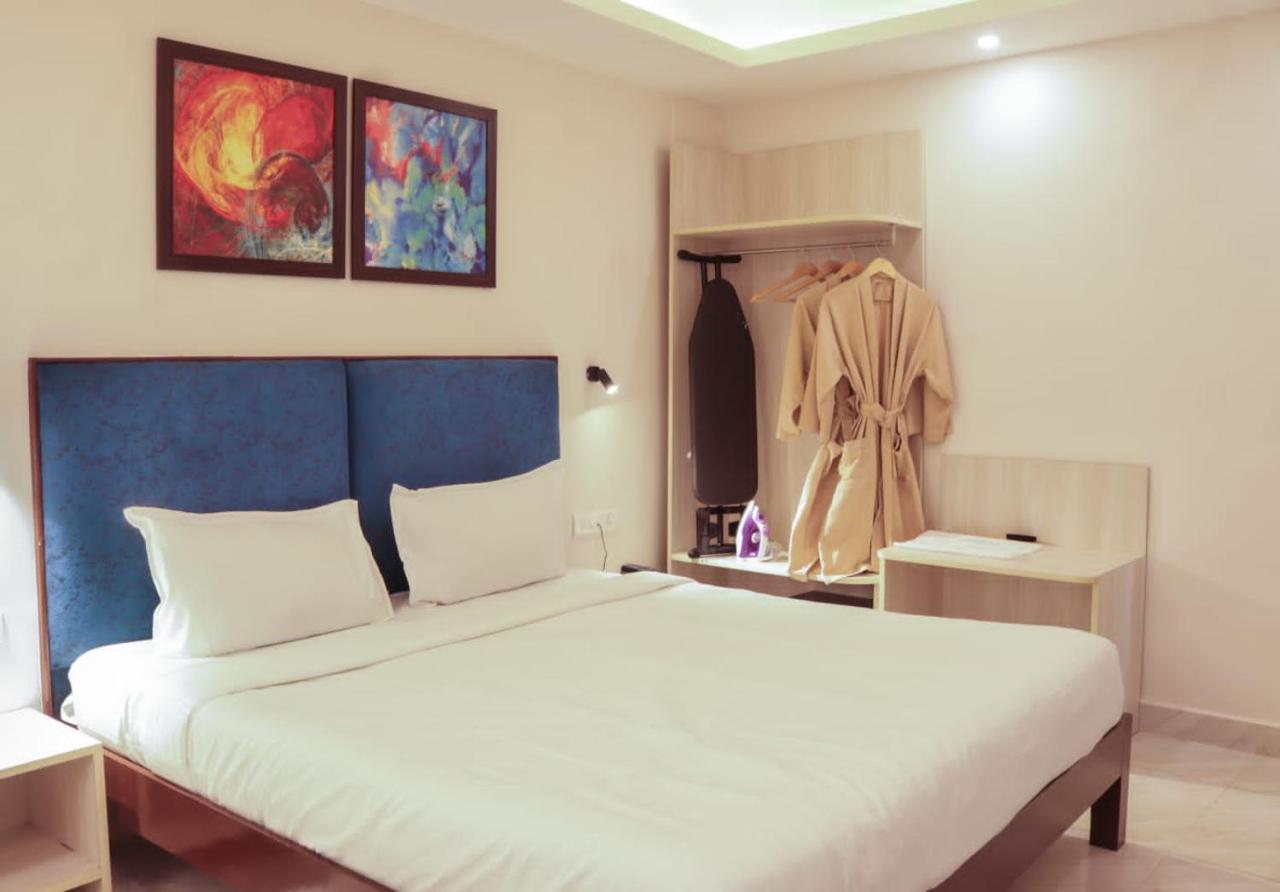 Sandbanks Beach Resort 阿姆波尔 外观 照片